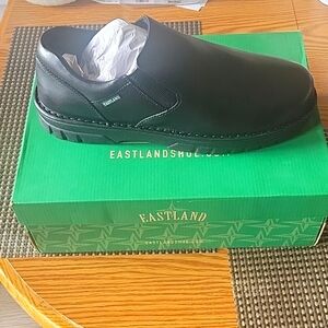 Eastland Newport slip ons black